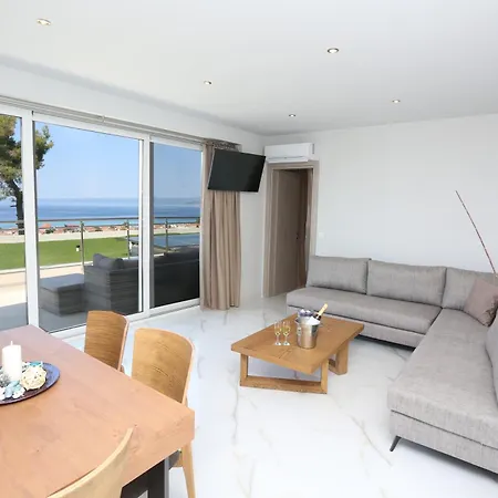 Alia Palace - Adults Only 16+