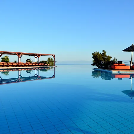 Alia Palace - Adults Only 16+ מלון