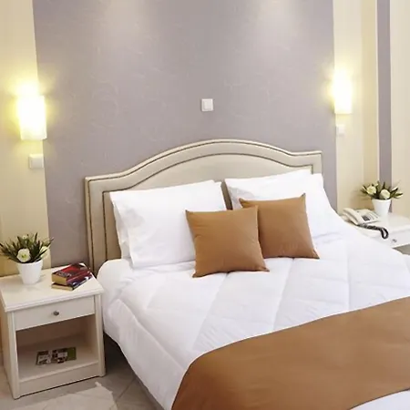 Alia Palace - Adults Only 16+ מלון