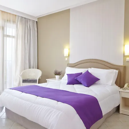 Alia Palace - Adults Only 16+ Otel