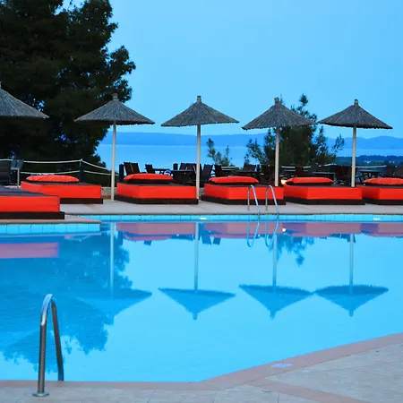 Alia Palace - Adults Only 16+ מלון