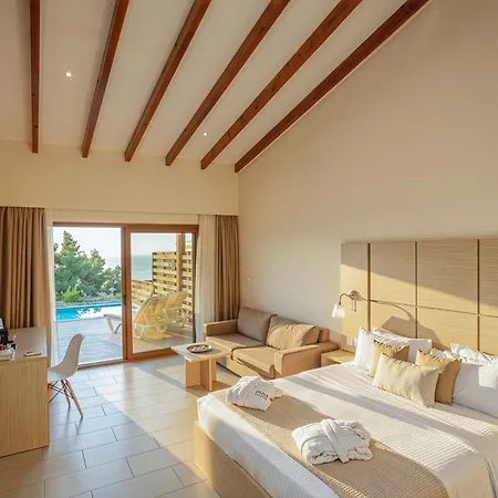 Alia Palace - Adults Only 16+ מלון 5*