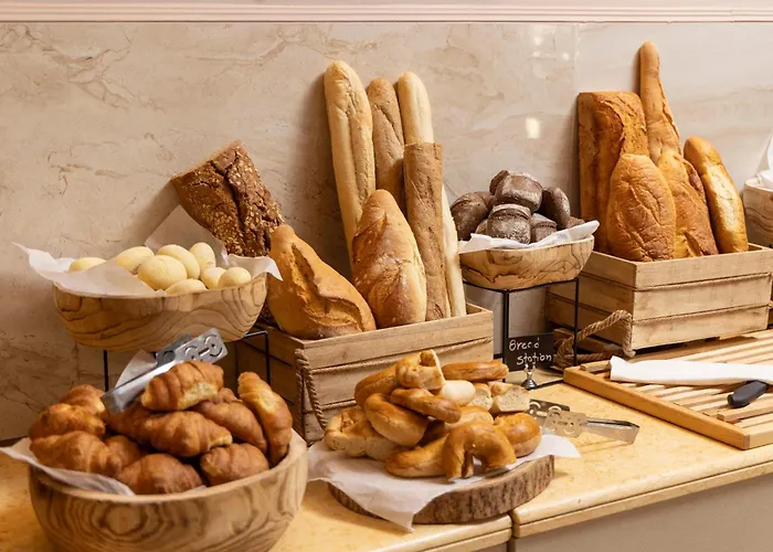 Alia Palace - Adults Only 16+