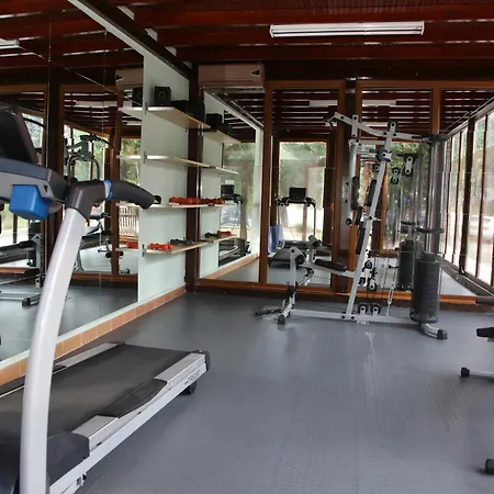 Alia Palace - Adults Only 16+ فندق